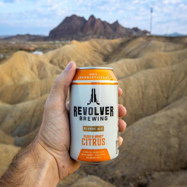 cold beer + amazing views = great times

Road trippin’ with Revolver never gets old, let us know in the comments where you’re heading to next 🍻👇🏼
#texasbrewery #texasbeers