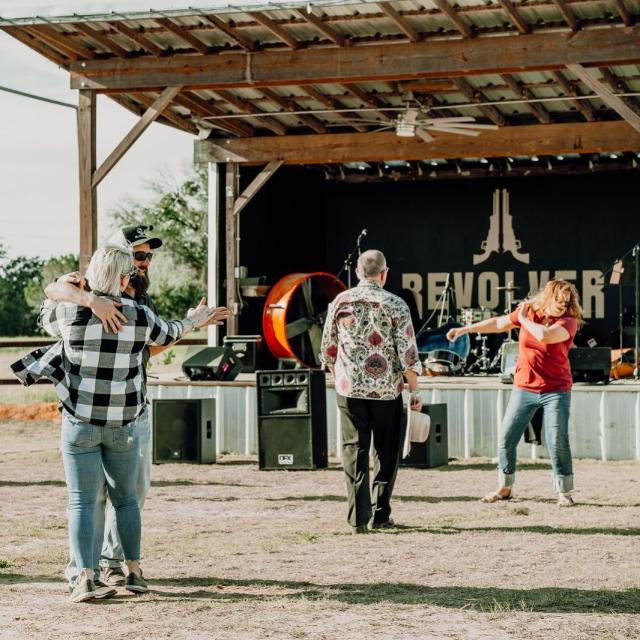 There’s no better place to be than at the Revolver Brewery in Granbury, TX. Join us at the brewery every Saturday, from 11AM-6PM for food, music, and all of our Revolver specialties on tap! Bring your appetite because a food truck will be on-site throughout the day. Wristbands are available at the gate for $15, for those 21+ who wish to drink (wristbands are not required for those who do not wish to drink, or are under 21). The whole family is welcome, and don’t forget your dog too! 

See y’all Saturday — cheers 🍻