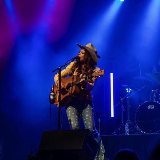 Congratulations to @kyliefrenchfrey for another amazing night @billybobstexas 🤠
So glad we got to come out to support you, y’all be sure to go give her a listen🍻